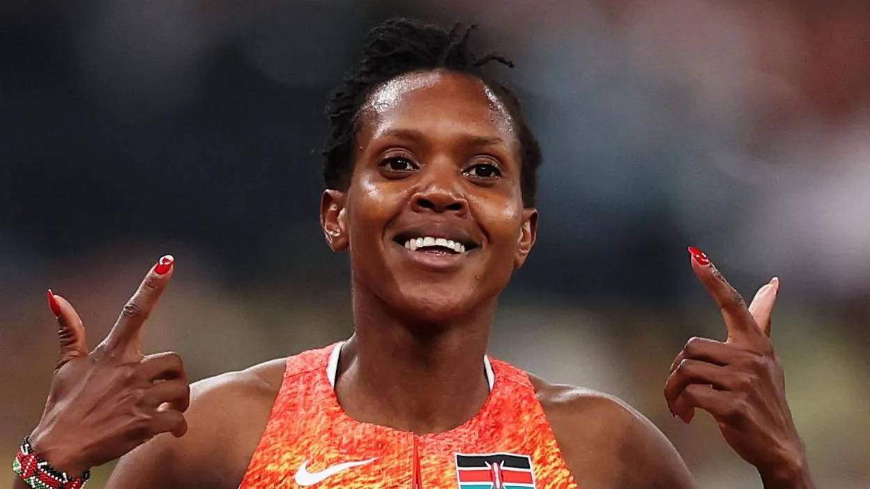 Kipyegon wins record-breaking 4th world 1500m gold
