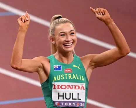 Aussie Jess Hull Seizes Second Chance, Advances to World Championship Final