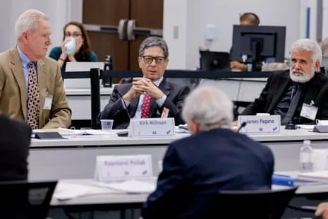 Robert F. Kennedy Jr.’s Immunization Advisers Eliminate Doctor’s Note Requirement for Coronavirus Shot, Emphasizing Personal Choice