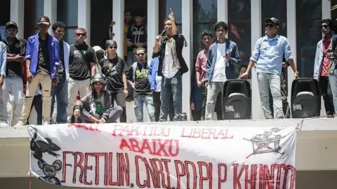 Timor-Leste Abandons Proposal to Grant No-Cost Vehicles for Parliamentarians After Large-Scale Protests
