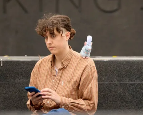 Individuals offer me a ample space’: This strange seven days of wearing shoulder pals